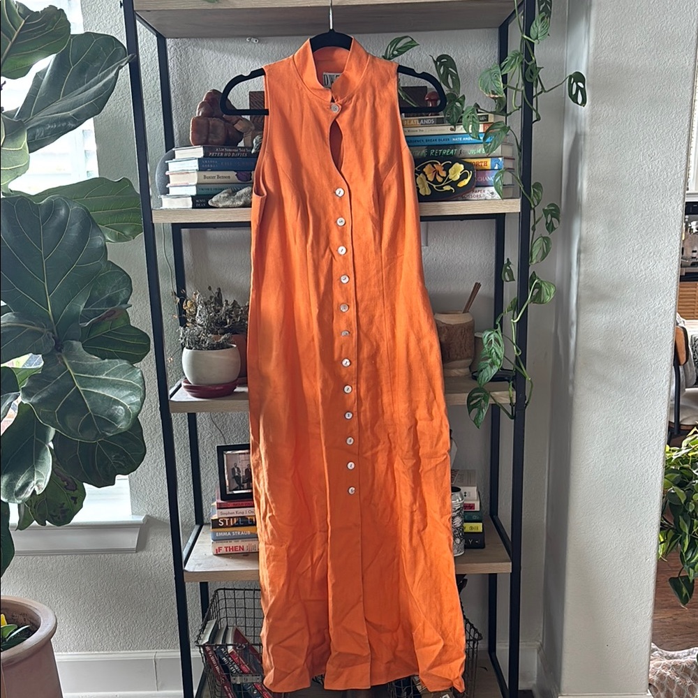 Vintage Keyhole Maxi Dress